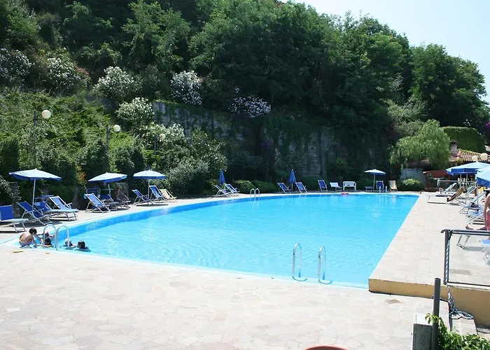 Le Terrazze Aparthotel 3*