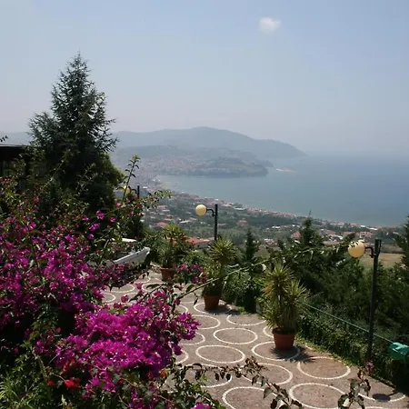 Le Terrazze Lägenhetshotell 3*