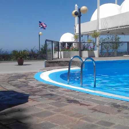 アパートホテル Le Terrazze アグローポリ