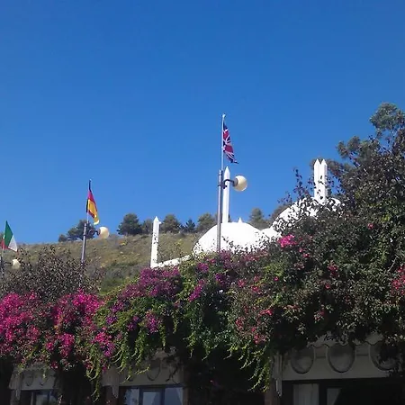 アパートホテル Le Terrazze